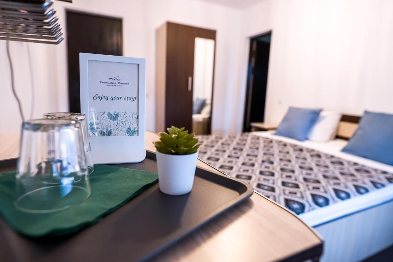 Hotel Pensiunea Xandra Corbi Esterno foto